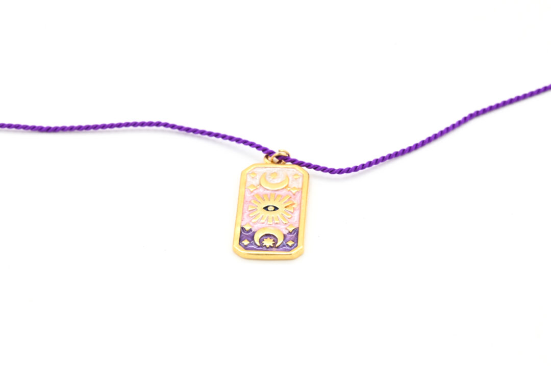 2000000015712-collier-fil-de-soie-violet---oeil-de-la-providence