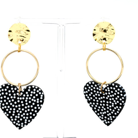 2000000015972-boucles-doreilles-en-resine-coeur-noir-pois-blancs