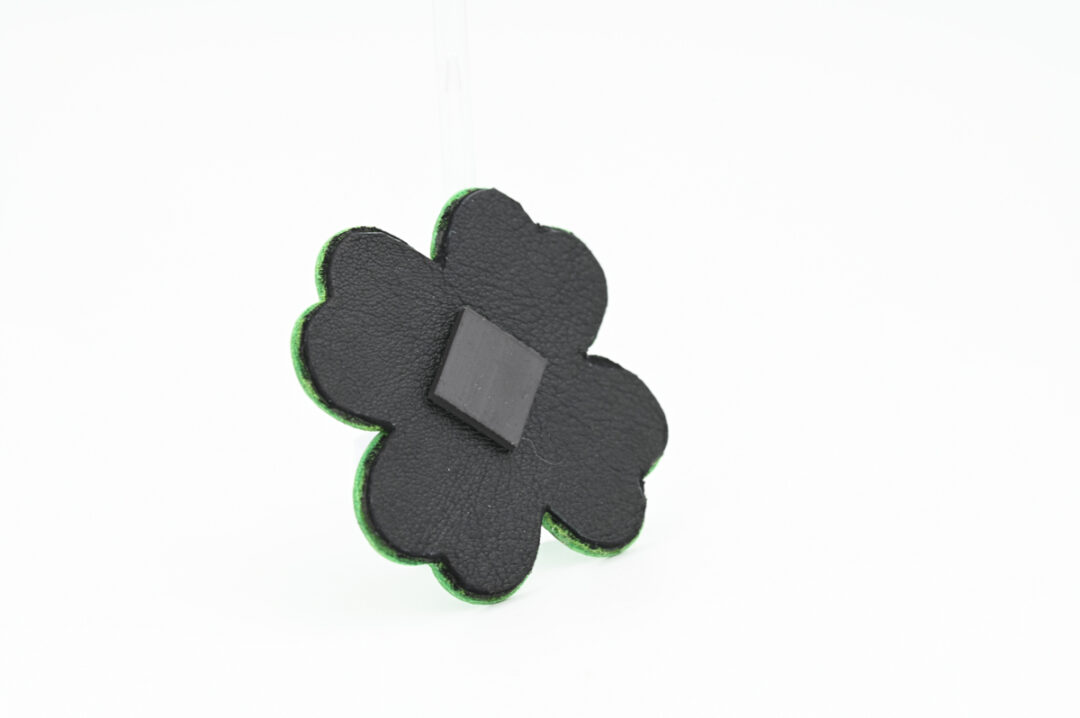 2000000016269-magnet-fleur-verte